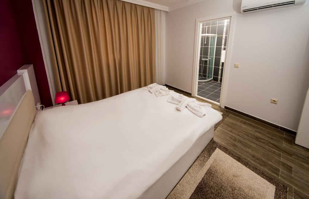 Çeşme Dalyan Elit Apart Otel מראה חיצוני תמונה